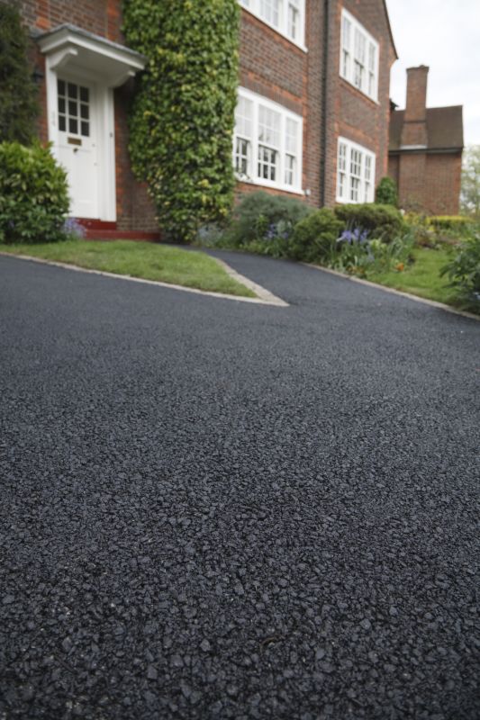 Driveway Resurfacing Options and Tips